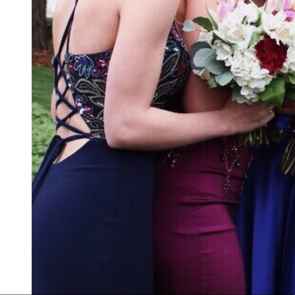 Prom dress!! - Picture 6 of 6